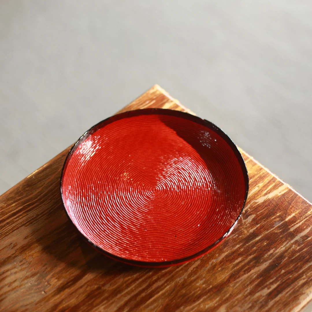 圆形红底黑皮麻绳缠绕收纳漆盘文盘 尺寸19.5cm