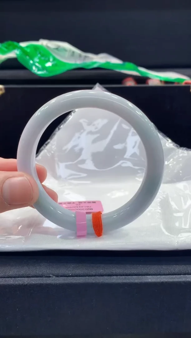 未镶嵌手镯翡翠翡翠手镯