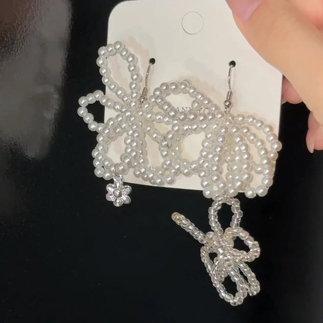 纯铜仿珍珠耳饰 显脸小珍珠不对称花朵独特耳饰高级小众耳环时尚