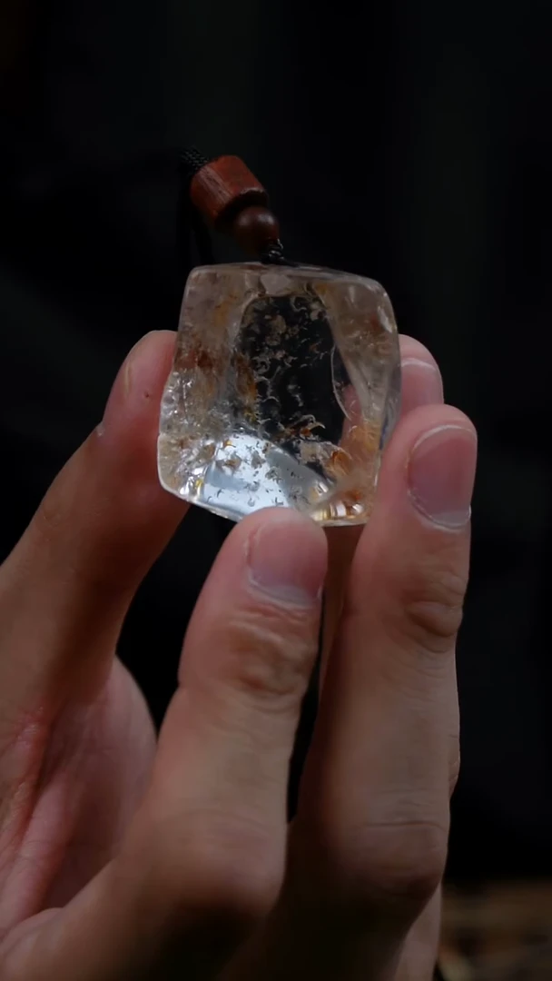 吊坠(赠链)未镶嵌水晶“****走水晶