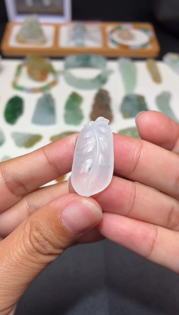 未镶嵌定制翡翠叶子