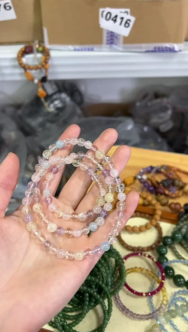【闪购商品】水晶手链未镶嵌透体冰淇淋水晶圆珠多圈[1099]
