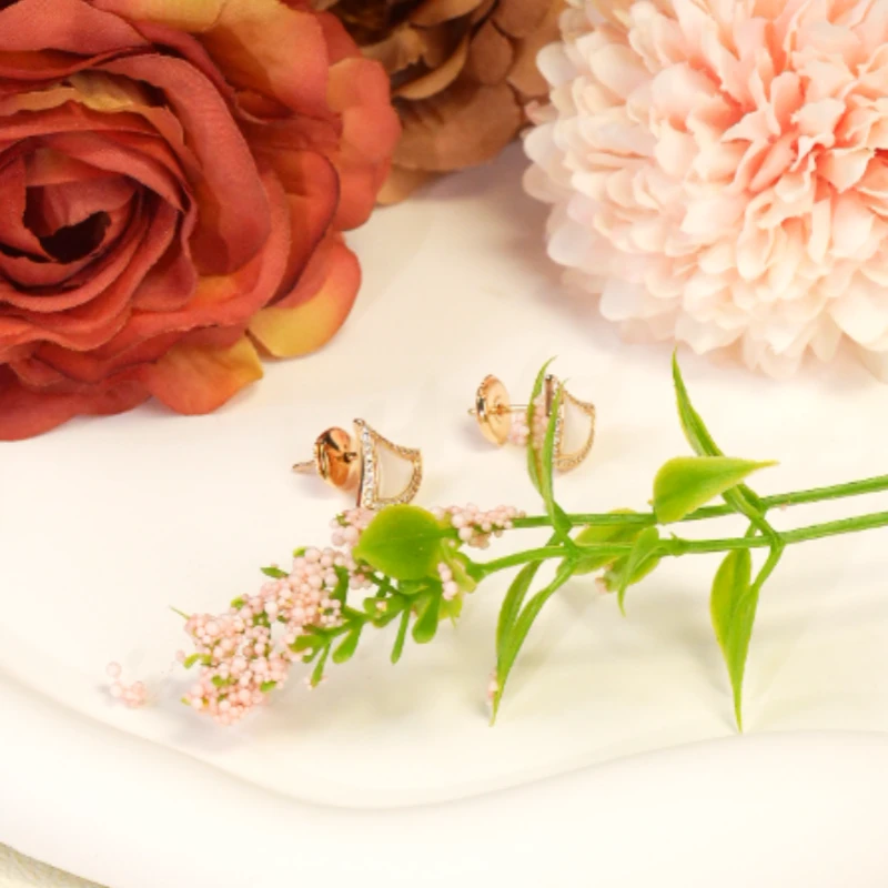 铜合金合成锆石耳饰 【A2010】耳钉 轻奢时尚设计款-QE