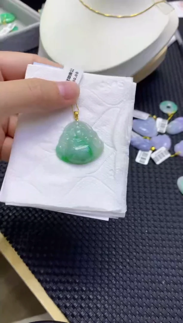 颈饰未镶嵌翡翠天然缅甸翡翠A货