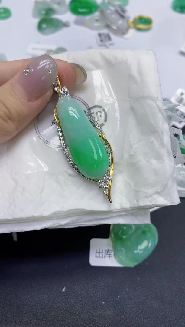 颈饰未镶嵌翡翠天然缅甸翡翠A货百元以上9元证书费自理