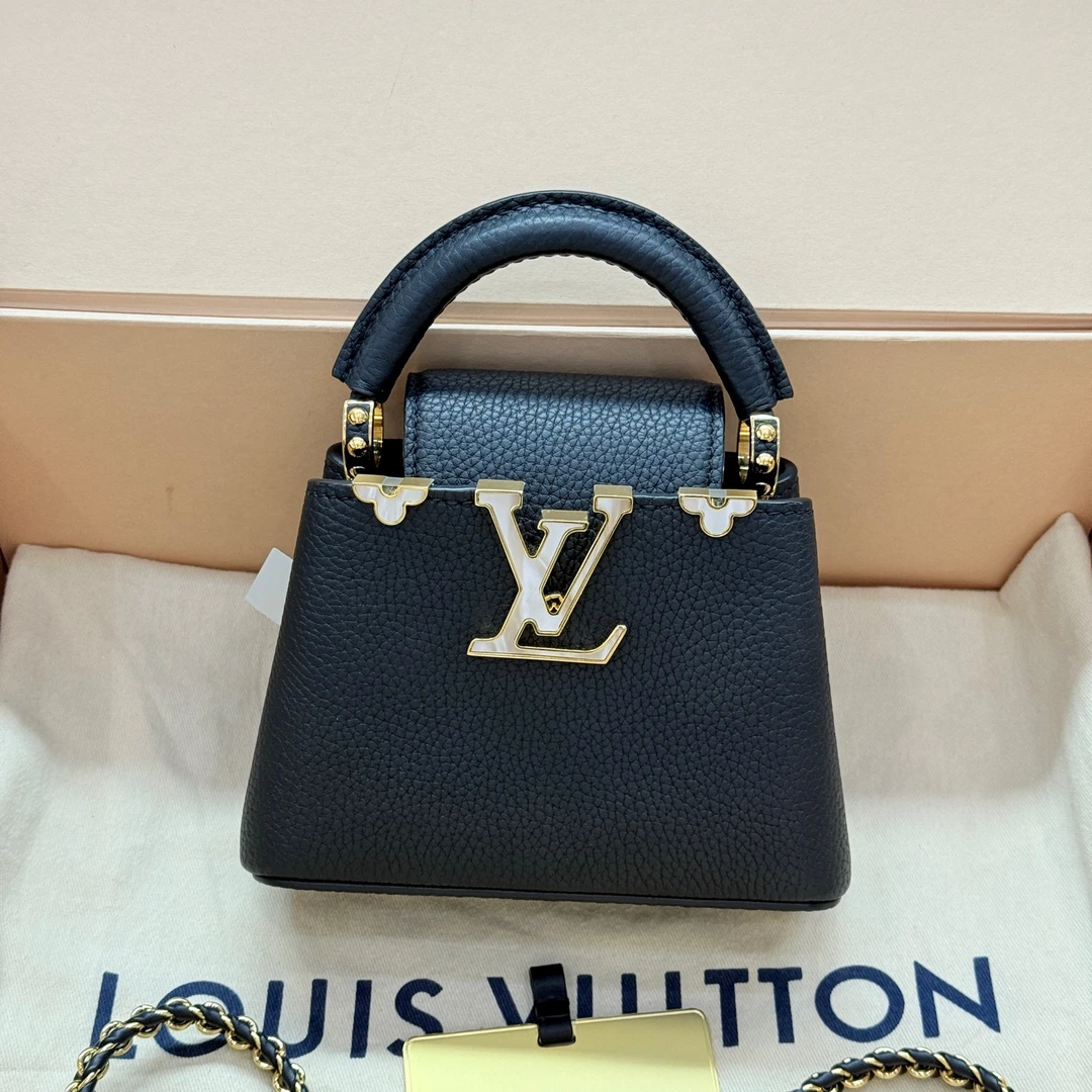 未使用 LouisVuitton/路易威登 芯片款珐琅capucines nano单肩包