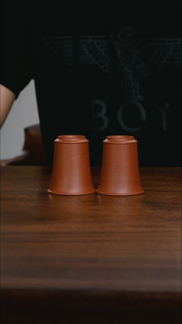茶壶紫砂红降坡束腰一对