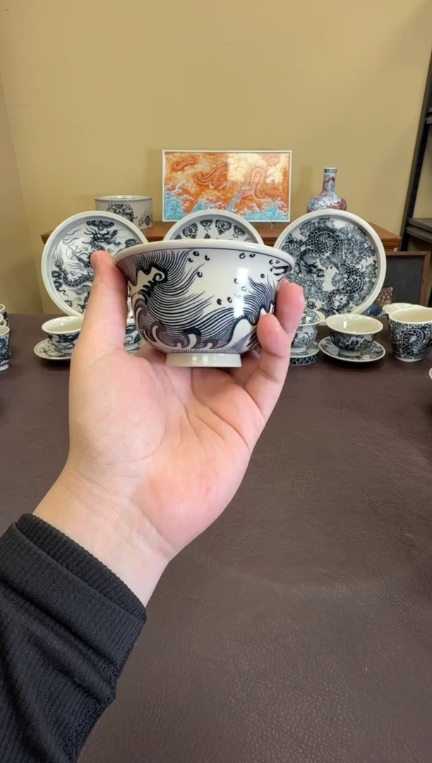 二号釉纯海浪纹压手杯