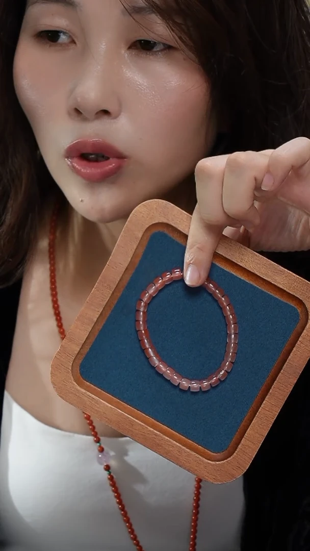 南红玛瑙手串未镶嵌手串