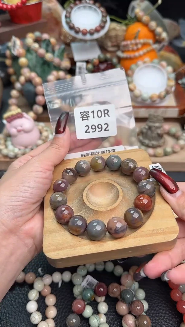 【闪购商品】石英质玉手链未镶嵌10R2992