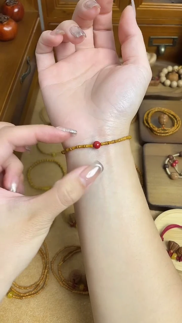 莎莎竹节一物一拍