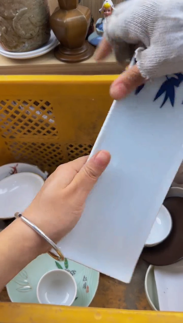 356默认微瑕，满20包邮。