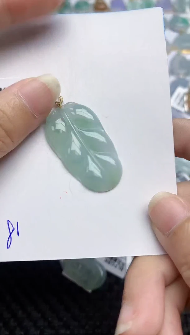 翡翠18K金镶嵌颈饰天然翡翠A货