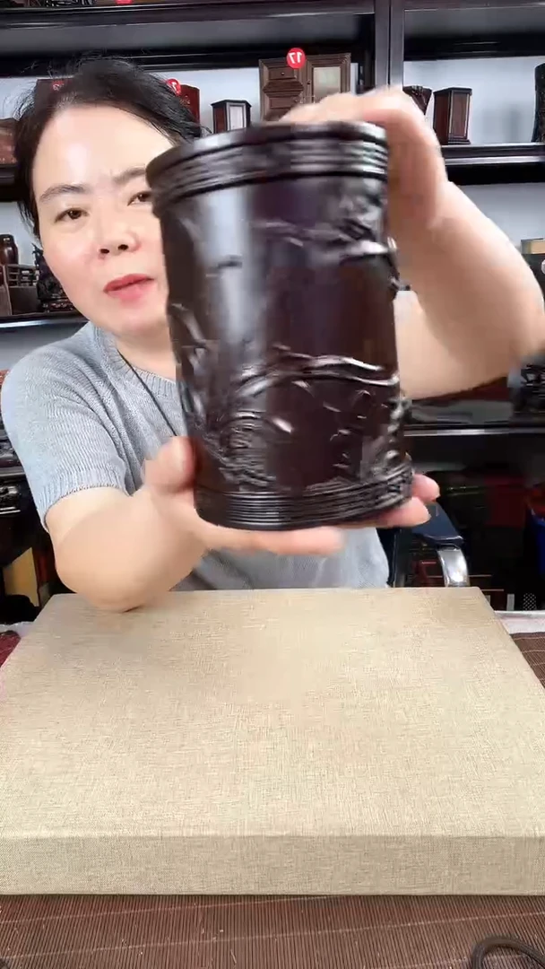 木兰花笔筒老李红木工艺品