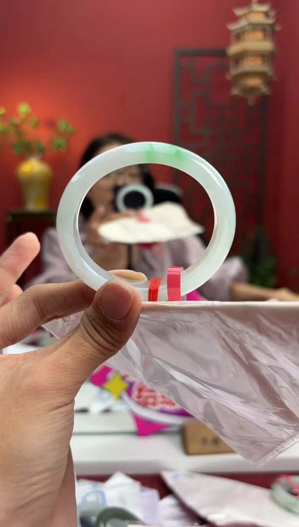 未镶嵌手镯（贵妃镯）翡翠翡翠手镯