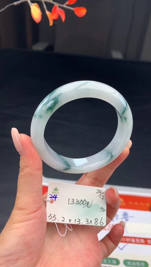 未镶嵌手镯翡翠翡翠自带#送人#，假一赔三