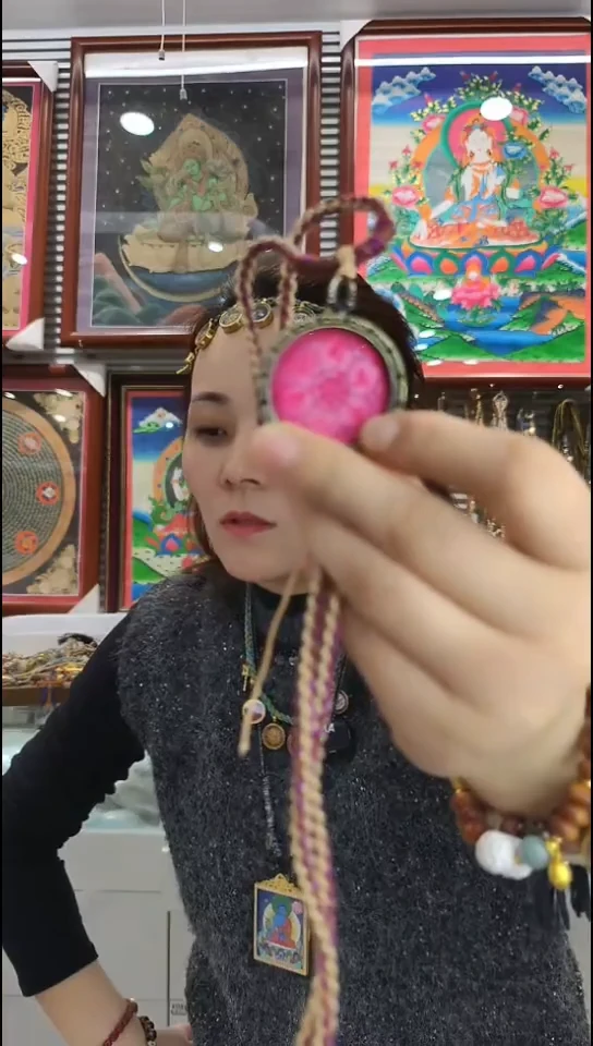 吊坠六字 纯手绘唐卡（非质量问题 不退不换）