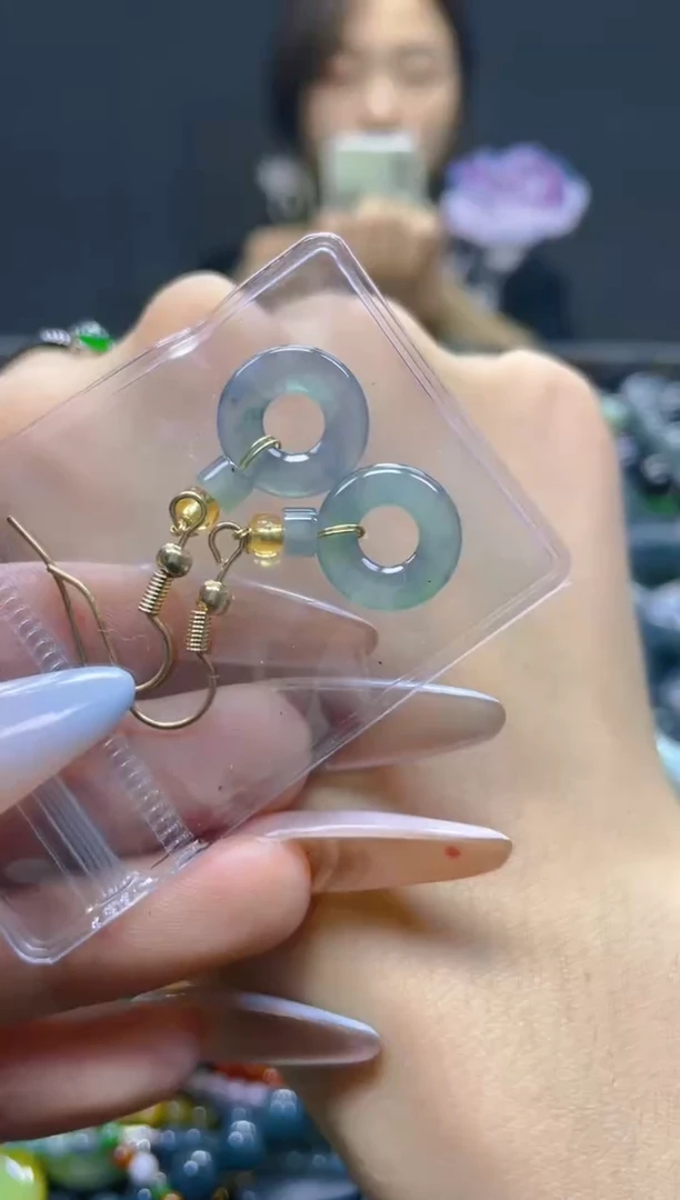 翡翠未镶嵌颈饰/B/翡翠A货，一件也是批发价