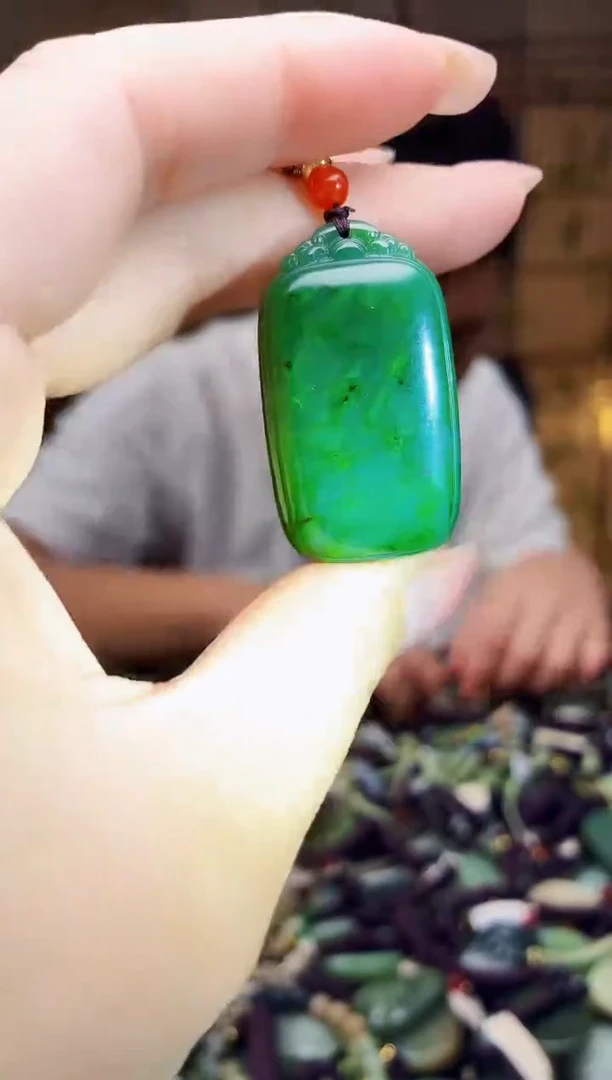 颈饰未镶嵌和田玉多样性发货，拍一发一