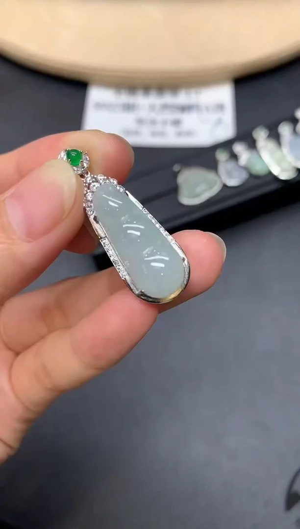 翡翠银S925镶嵌吊坠(不含链)福豆【多样性发其一】