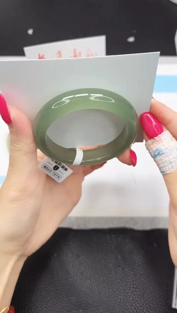 未镶嵌手镯石英质玉209-52.2