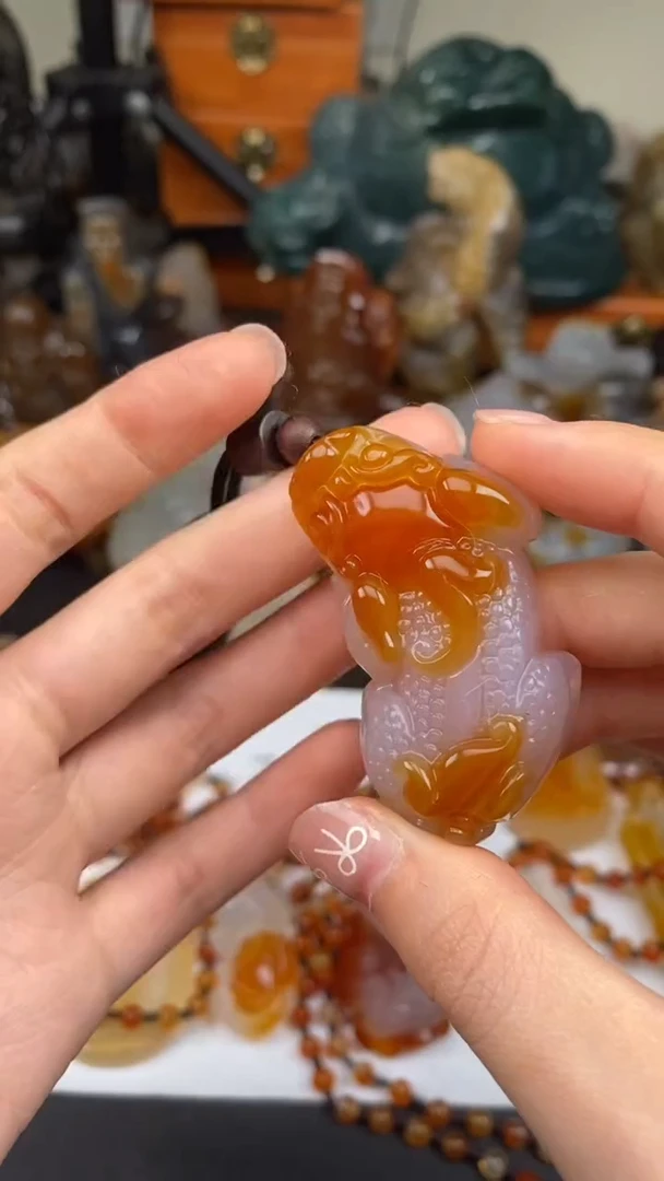 玛瑙/玉髓颈饰未镶嵌AA