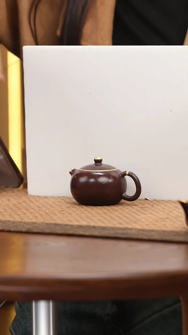 茶壶紫砂紫茄泥描金西施壶150cc