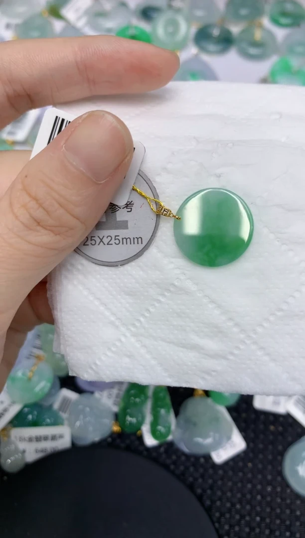 颈饰18K金镶嵌翡翠1111111