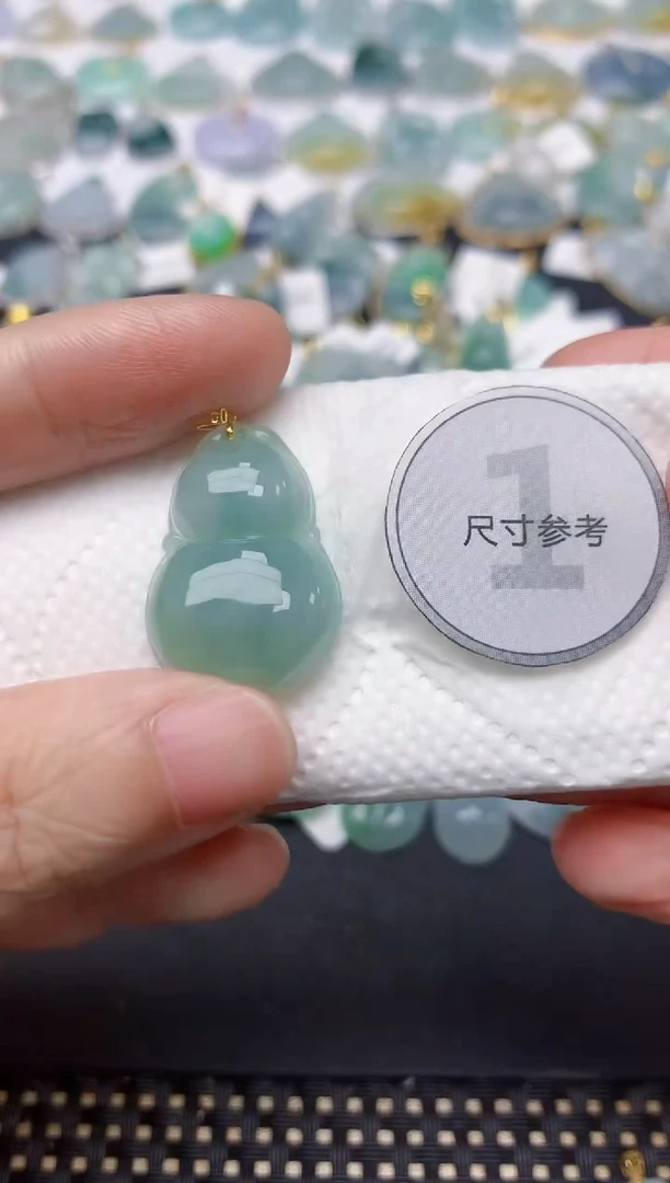 颈饰18K金镶嵌翡翠天然缅甸A货翡翠