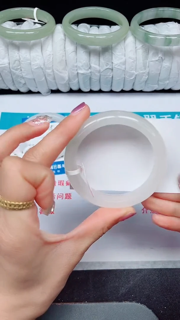 未镶嵌手镯石英质玉320-54/55