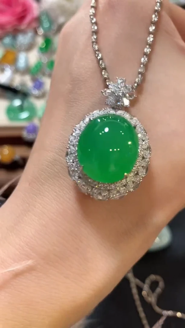 吊坠(不含链)18K金镶嵌翡翠琴****凉m134