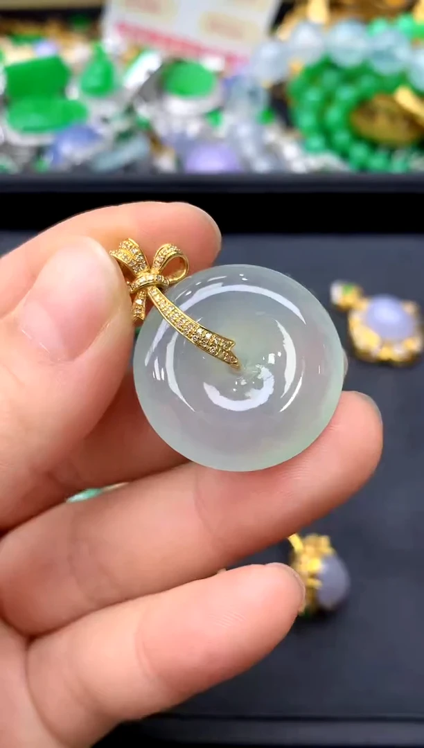 颈饰18K金镶嵌翡翠574-中国好珍宝