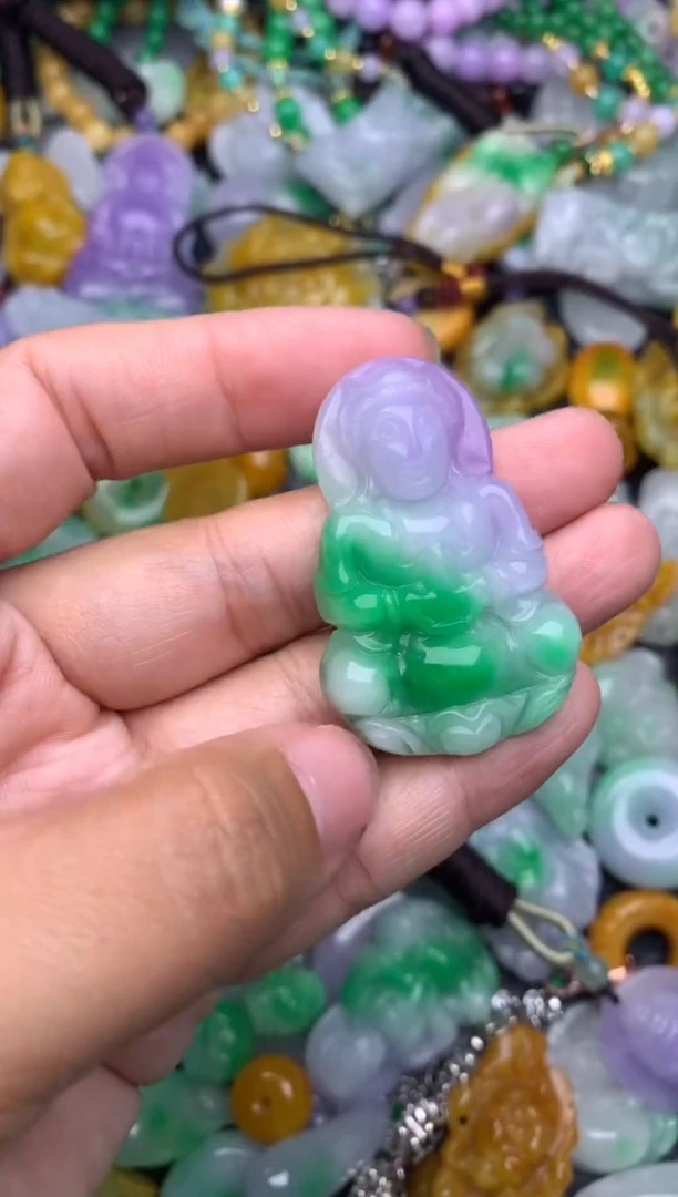颈饰未镶嵌翡翠缅甸翡翠吊坠