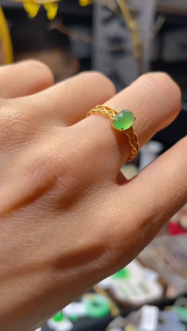 【闪购商品】翡翠颈饰18K金镶嵌假一赔三13.14圈口