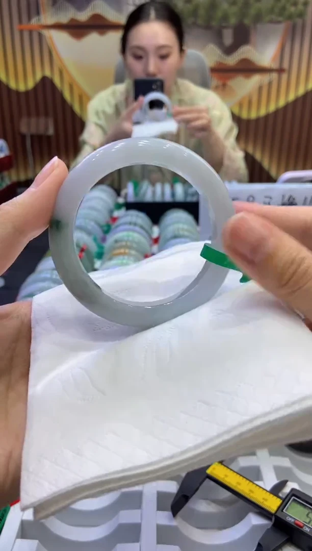 未镶嵌手镯翡翠00005477