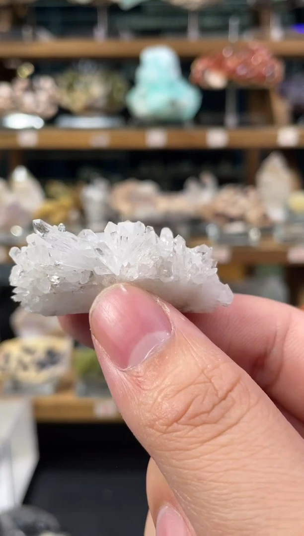 石材四川雪宝顶白水晶