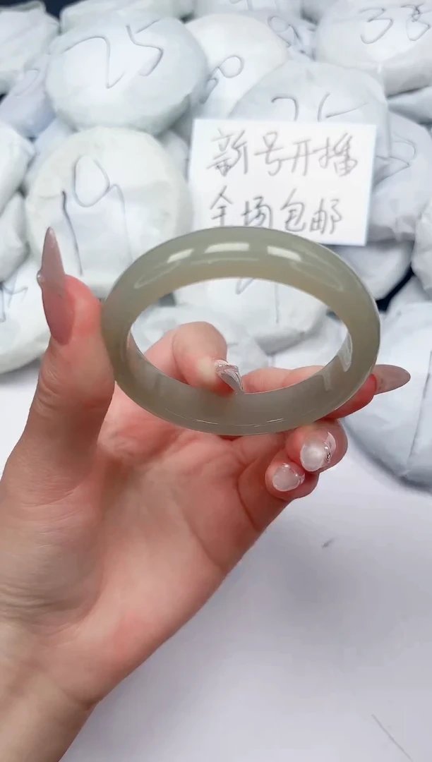 未镶嵌手镯石英质玉A12/55