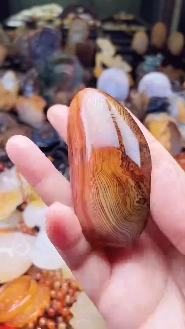 玛瑙/玉髓颈饰未镶嵌AA