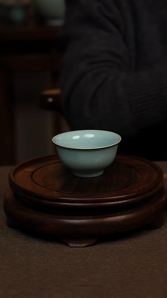 瓷片天青色压手杯80ml一级全品不带礼盒