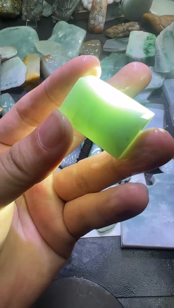 未镶嵌挂件翡翠天然缅甸翡翠A货