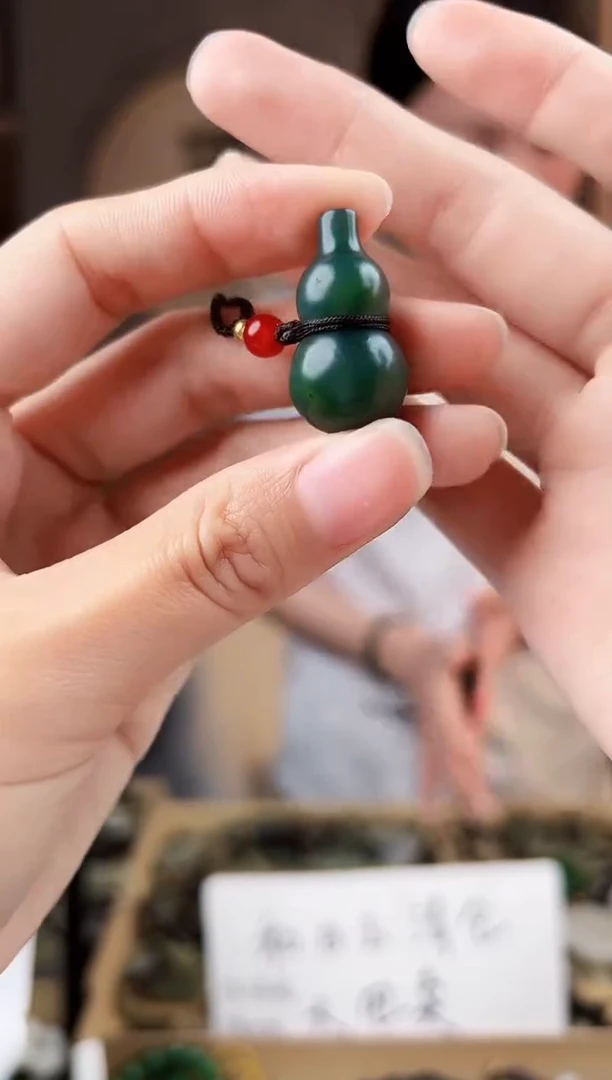 颈饰未镶嵌和田玉拍一发一，多样性发货