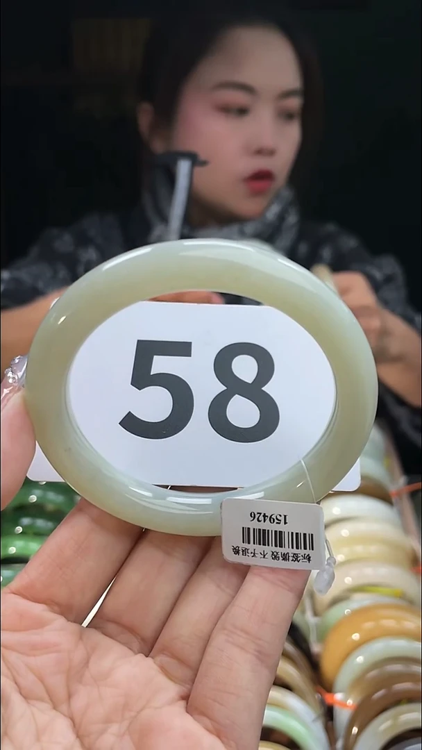 定制和田玉和田玉手镯