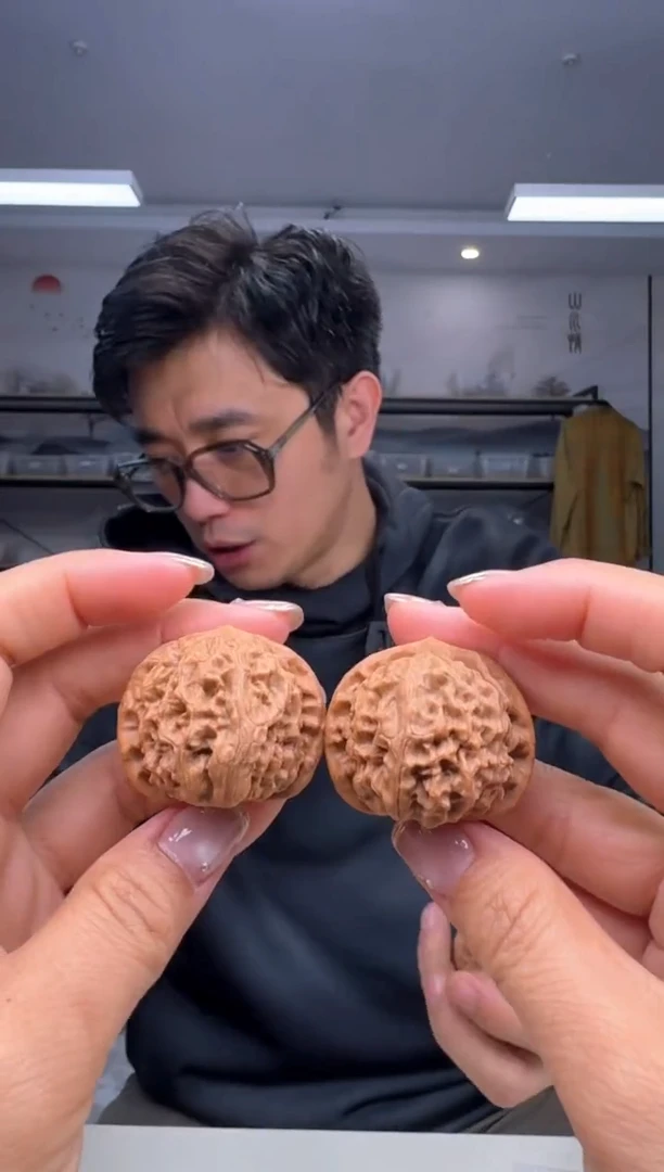 【闪购商品】文玩核桃把件蓟县元宝