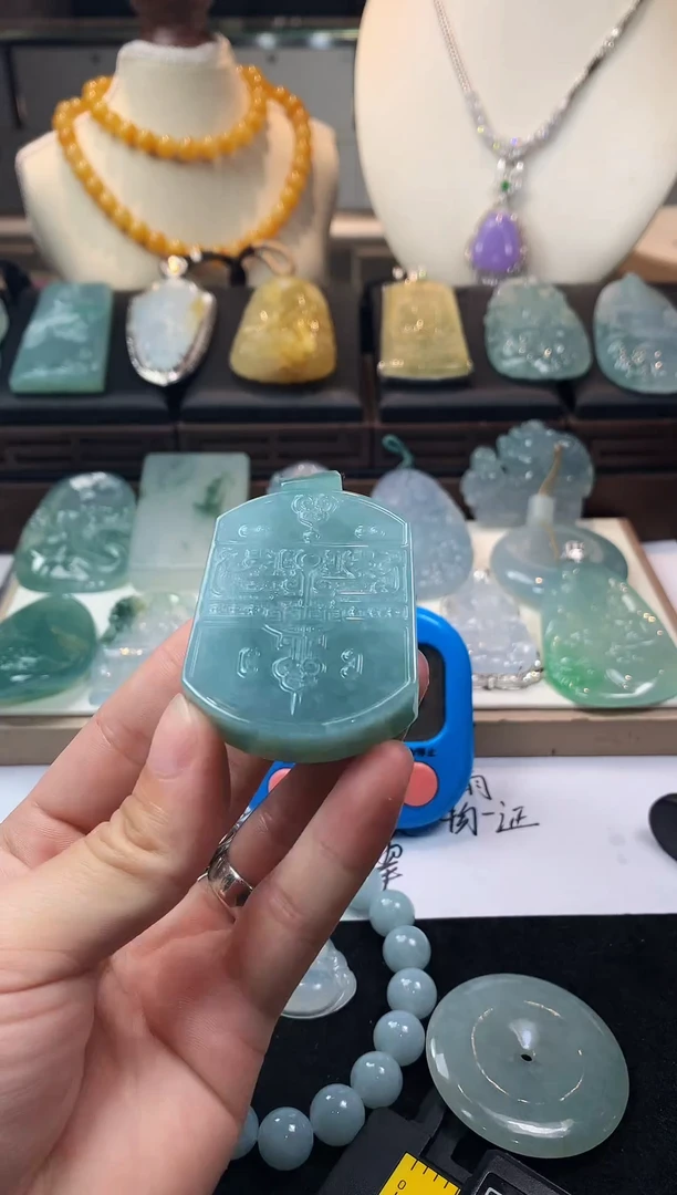 未镶嵌定制翡翠月*～毛货不退不换