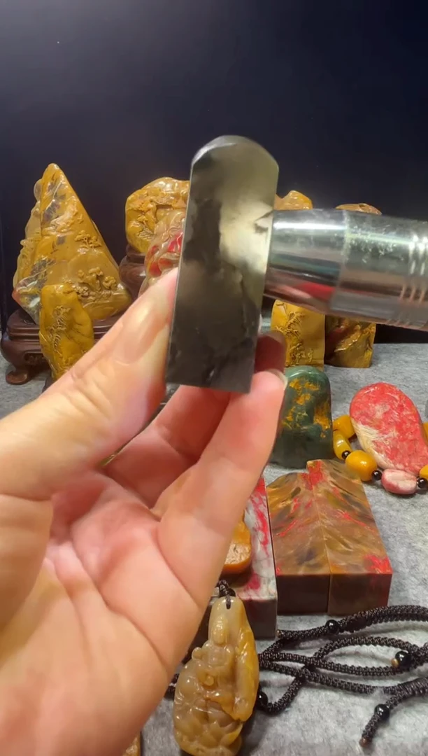 昌化石昌化水墨冻一个