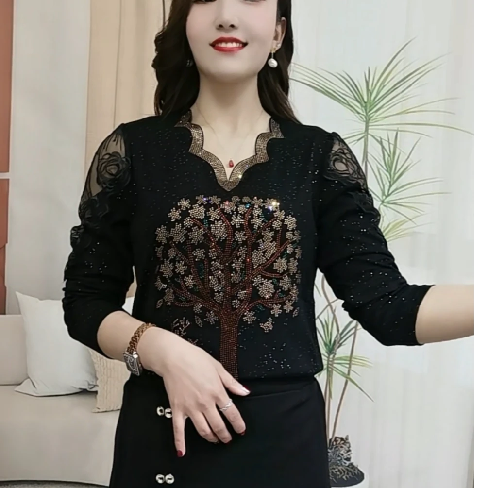 时尚宽松春季新款烫钻黑色显瘦上衣百搭时尚遮肉显瘦大码小衫