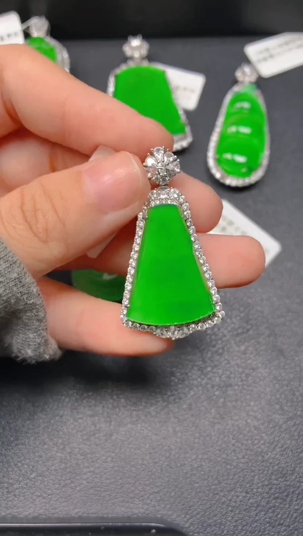 颈饰银S925镶嵌翡翠1