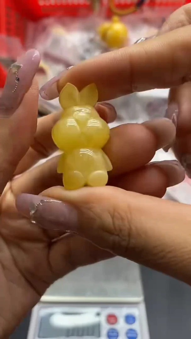 琥珀未镶嵌珠宝奇石2239