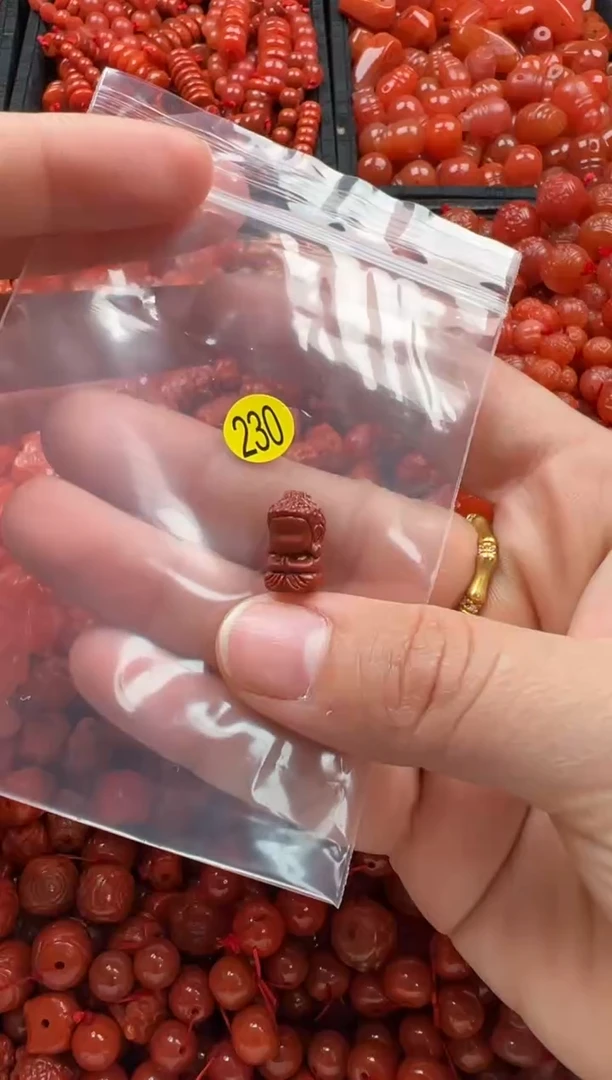 【闪购商品】南红玛瑙颈饰未镶嵌1