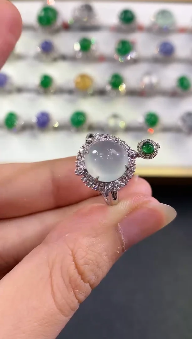 翡翠戒指18K金镶嵌B105